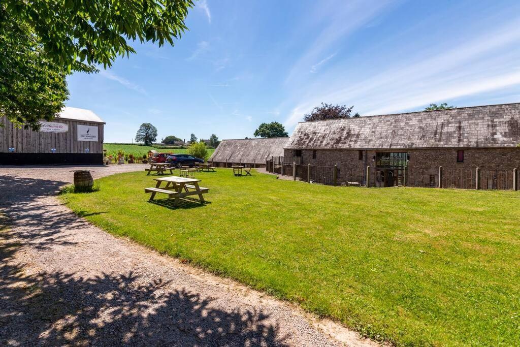 Beech Cottage, Spacious Rural Retreat Usk Exterior foto